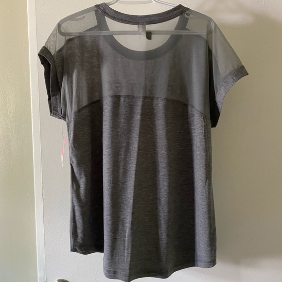 Activewear - Picture 2 of 6